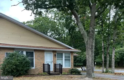18 A Acorn Rd #A, Manahawkin, NJ 08050