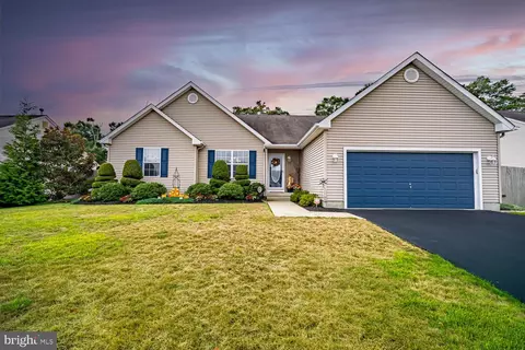 13 Cobblestone Ln, Little Egg Harbor Twp, NJ 08087