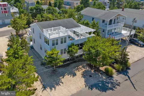 11 Cox Ave #2, Harvey Cedars, NJ 08008