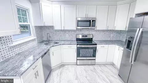 6 Alder Ct, Manchester Township, NJ 08759