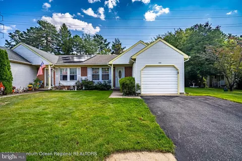 144 B Sunset Rd, Manchester Township, NJ 08759