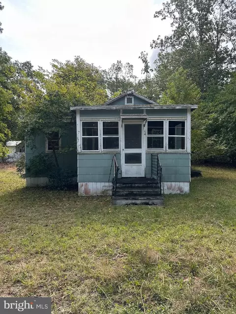 64 Stanton Ave, Pine Beach, NJ 08741