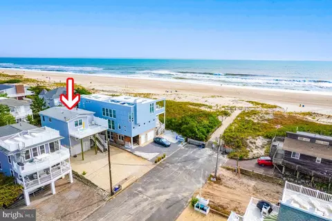 139 E 24th St, Ship Bottom, NJ 08008