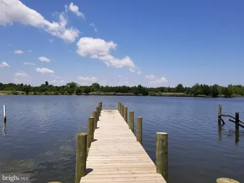 21 Dock Ave, Waretown, NJ 08758