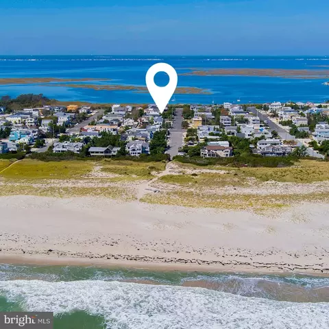 8 W 27th St, Barnegat Light, NJ 08006