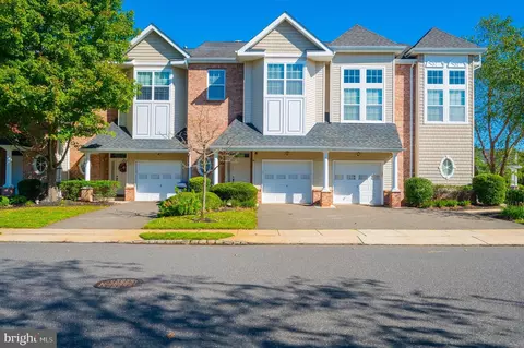 4 Melanie Way, Stafford Township, NJ 08050