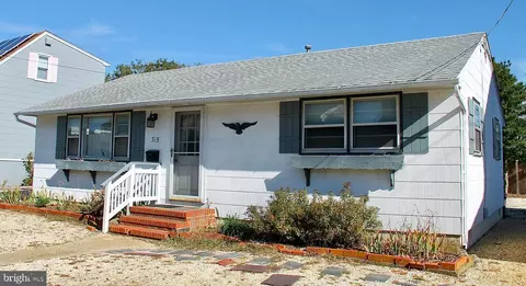 315 W 10th St, Ship Bottom, NJ 08008