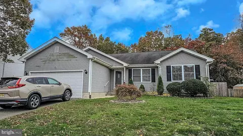 179 Atlantis Ave, Manahawkin, NJ 08050