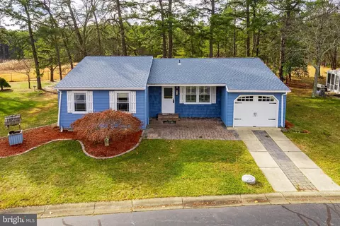 30 Augusta Rd, Manchester Township, NJ 08759