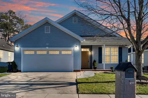 136 Briarwood Dr, Tuckerton, NJ 08087