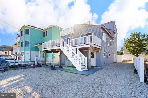 118 E 12th St, Ship Bottom, NJ 08008