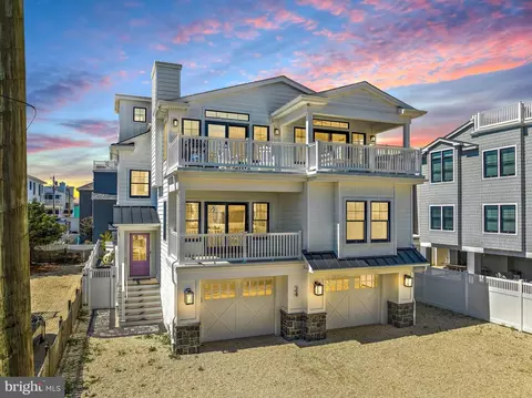 24 W Roosevelt Ave, Long Beach Township, NJ 08008