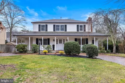 104 Mercer Ave, Manahawkin, NJ 08050