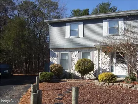 3 A Opal Ct, Barnegat, NJ 08005