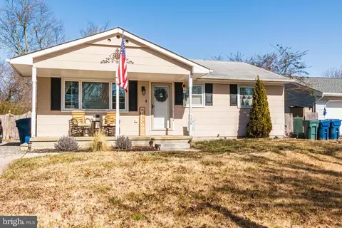 228 Lake Champlain Dr, Tuckerton, NJ 08087