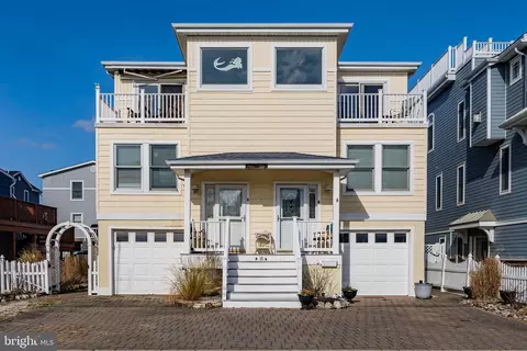 35 W A W Maryland Ave, Long Beach Township, NJ 08008