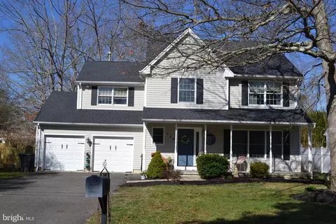 128 Liberty Ave, Manahawkin, NJ 08050