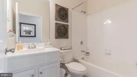 51 Corlis Way, Manahawkin, NJ 08050