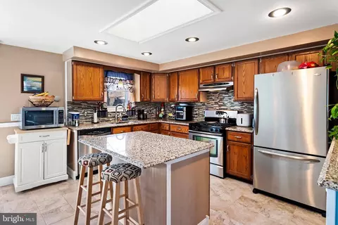 Kitchen - 201 A Station Dr, Forked River, NJ 08731 photo 2 of 4