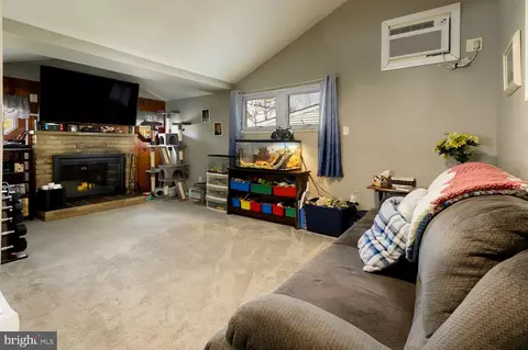 Exterior - 46 Dock Ave, Waretown, NJ 08758 photo 5 of 13