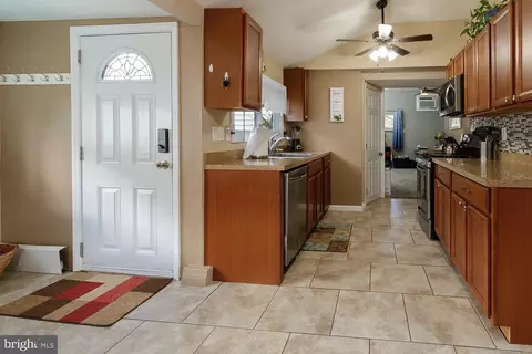 Kitchen - 46 Dock Ave, Waretown, NJ 08758 photo 3 of 5