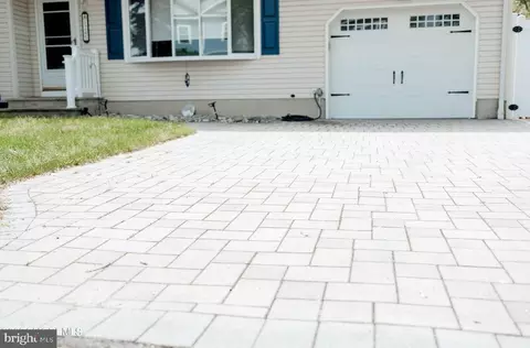1245 Neptune Ave, Beachwood, NJ 08722