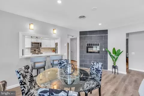 141 Sunset Rd # A, Manchester, NJ 08759