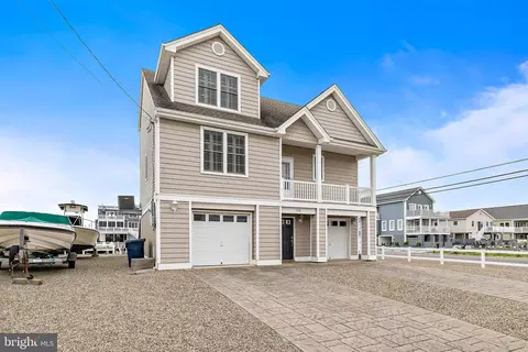 102 E Hudson Dr, Little Egg Harbor Twp, NJ 08087