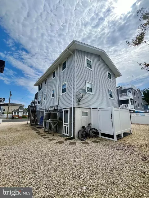 116 E 28th St, Ship Bottom, NJ 08008 photo 5