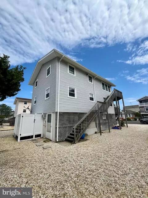 116 E 28th St, Ship Bottom, NJ 08008 photo 4