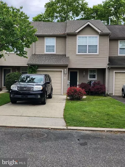 21 Schooner Ct, Little Egg Harbor Twp, NJ 08087
