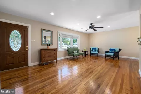 Living - 375 Constitution Dr, Forked River, NJ 08731 photo 1 of 1