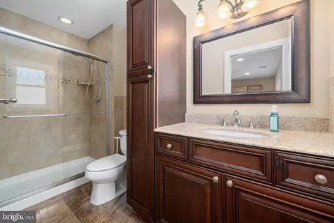Bath - 375 Constitution Dr, Forked River, NJ 08731 photo 2 of 2