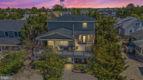 1 W 13th St, Barnegat Light, NJ 08006
