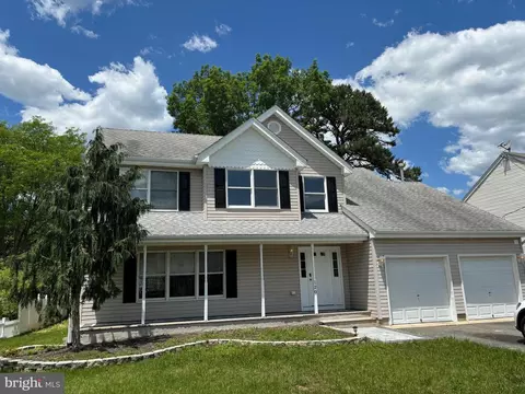 120 Nautilus Dr, Manahawkin, NJ 08050