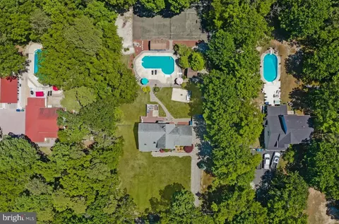 15 Carolyn Dr, Tuckerton, NJ 08087