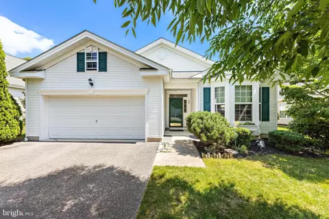 28 Golf View Dr, Little Egg Harbor Twp, NJ 08087
