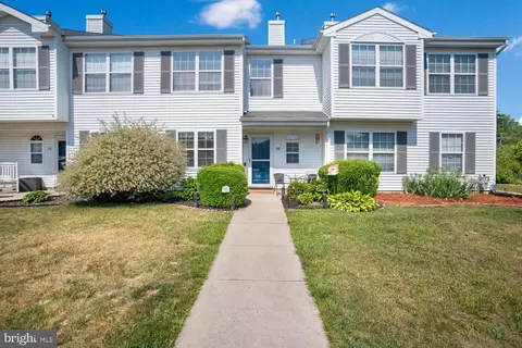 135 Spoonbill Holw, Bayville, NJ 08721