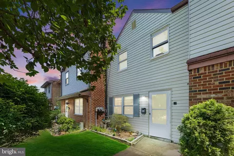 52 Greenwood Loop Rd, Brick, NJ 08724