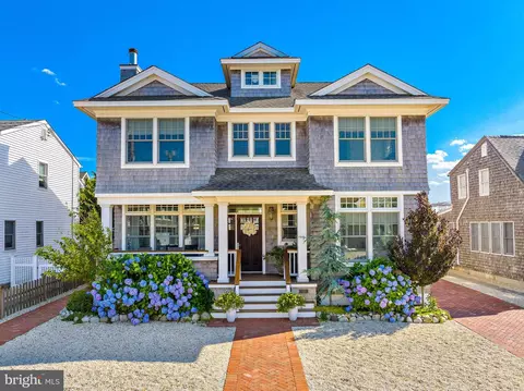 120 E Dune Ln, Long Beach Township, NJ 08008