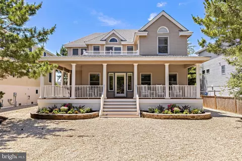 1 E 14th St, Barnegat Light, NJ 08006