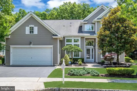 34 Portchester Dr, Jackson, NJ 08527