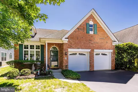 102 Marshfield Hills Blvd, Barnegat, NJ 08005