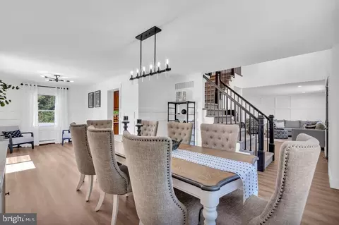 Dining - 1777 Woodside Rd, Forked River, NJ 08731 photo 2 of 4