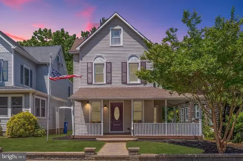 155 Ocean Ave, Island Heights, NJ 08732