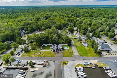 84 Oak Knoll Rd, Waretown, NJ 08758 photo 5
