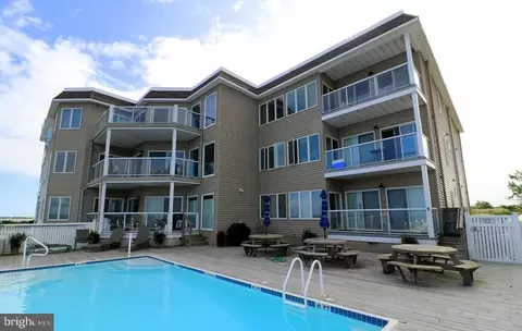 397 Bay Shore Dr #7, Barnegat, NJ 08005