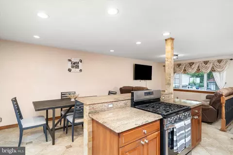 2 Everett Dr, Jackson, NJ 08527 photo 11
