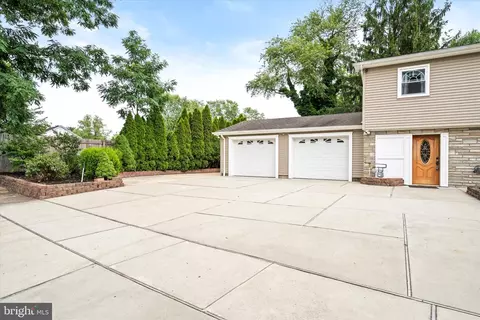 2 Everett Dr, Jackson, NJ 08527 photo 4