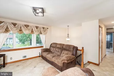 2 Everett Dr, Jackson, NJ 08527 photo 6